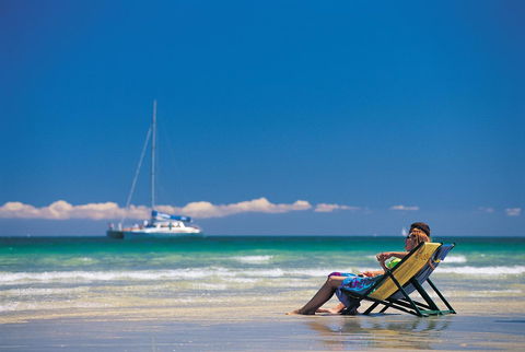 Adelaide Luxury Beach House - New South Wales Tourism  31