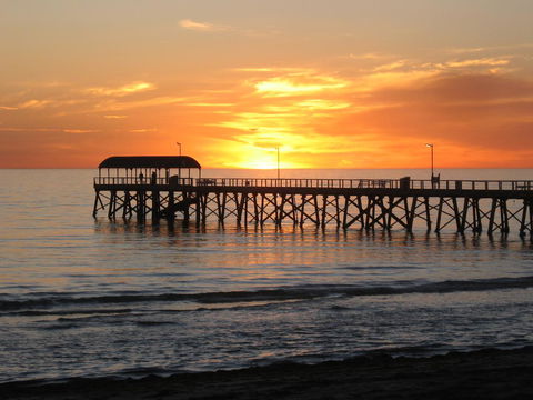 Adelaide Luxury Beach House - New South Wales Tourism  22