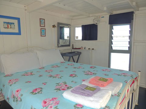 PS Federal Retreat Paddle Steamer Goolwa - New South Wales Tourism  24