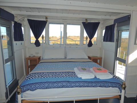 PS Federal Retreat Paddle Steamer Goolwa - New South Wales Tourism  25