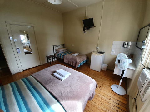 Pier Hotel Port Lincoln - New South Wales Tourism  15