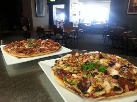 Pier Hotel Port Lincoln - New South Wales Tourism  28
