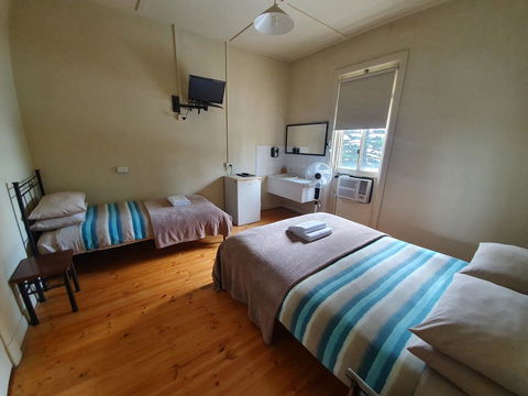 Pier Hotel Port Lincoln - New South Wales Tourism  22