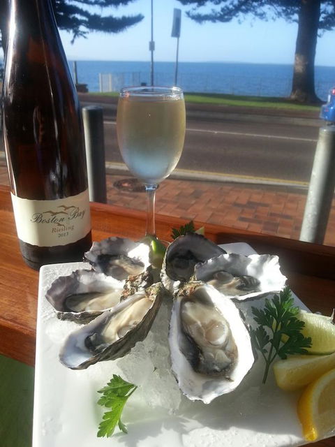 Pier Hotel Port Lincoln - New South Wales Tourism  7