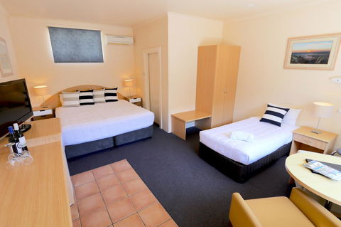 Harbour View Motel - New South Wales Tourism  39