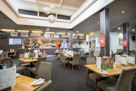 Nightcap At Federal Hotel Mt Gambier - New South Wales Tourism  14