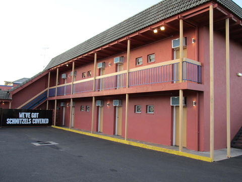 Nightcap At Federal Hotel Mt Gambier - New South Wales Tourism  22
