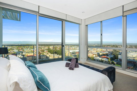 Glenelg Skyline Penthouse - New South Wales Tourism  43