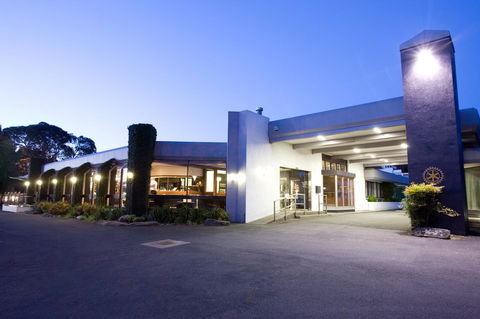The Commodore - New South Wales Tourism  1