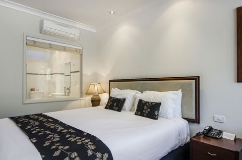 The Commodore - New South Wales Tourism  6