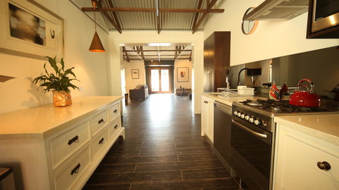 Irongate Studio B&B - New South Wales Tourism  18