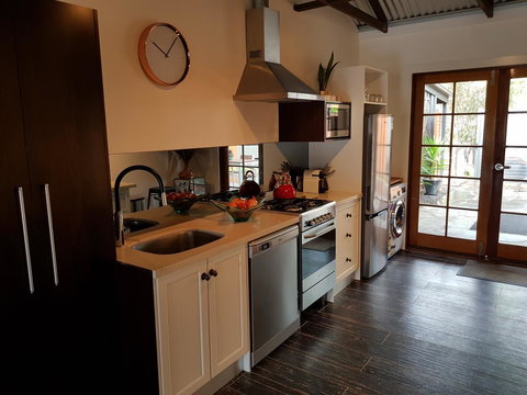 Irongate Studio B&B - New South Wales Tourism  5