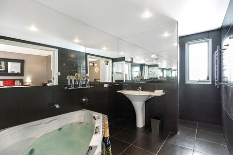 Esplanade Escape - New South Wales Tourism  7