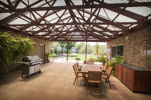 Limestone Ridge - New South Wales Tourism  1