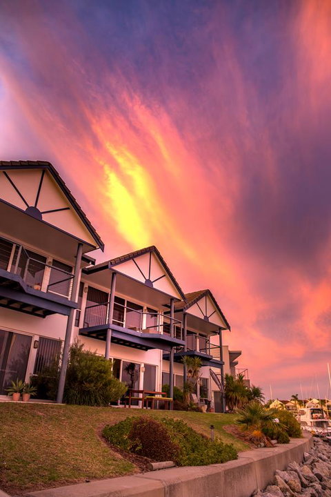 Marina Reflections - New South Wales Tourism  6