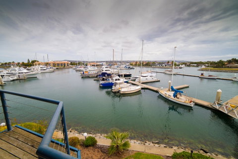 Marina Reflections - New South Wales Tourism  9