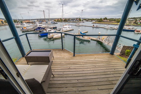 Marina Reflections - New South Wales Tourism  11