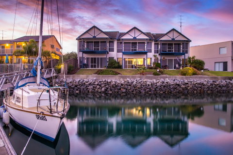 Marina Reflections - New South Wales Tourism  0