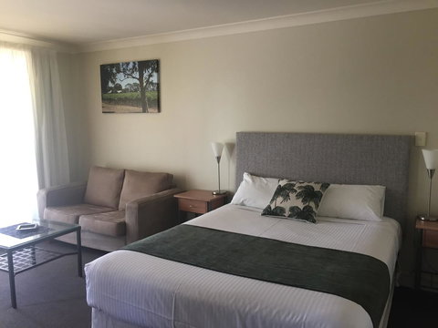 Alexander Cameron Suites - New South Wales Tourism  15
