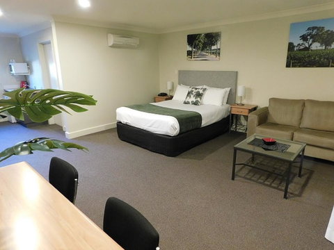 Alexander Cameron Suites - New South Wales Tourism  8