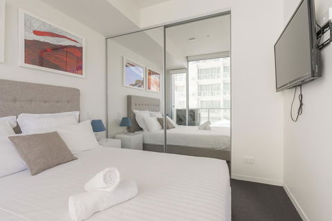Ther-Rich Elegant 1BR Apartment In Walkerville - New South Wales Tourism  6