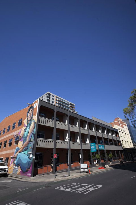 YHA Adelaide Central - New South Wales Tourism  6