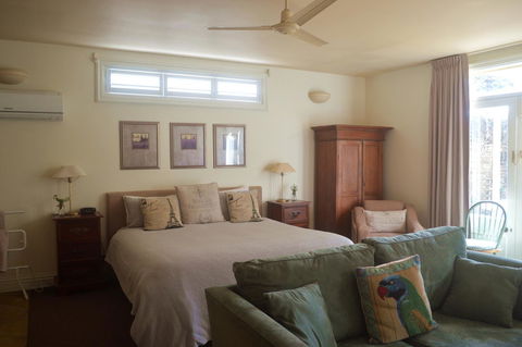 Athelney Cottage Bed And Breakfast - New South Wales Tourism  17