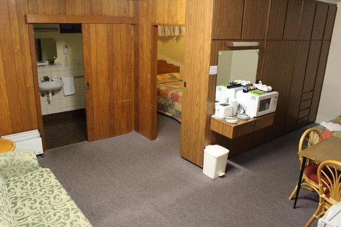 Island Motel Kingscote - New South Wales Tourism  12