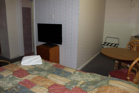 Island Motel Kingscote - New South Wales Tourism  13