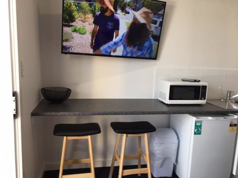 Port Lincoln Shark Apartment 2 - New South Wales Tourism  15