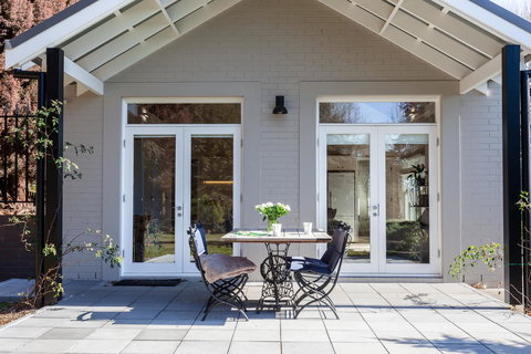 The Folly - New South Wales Tourism  0