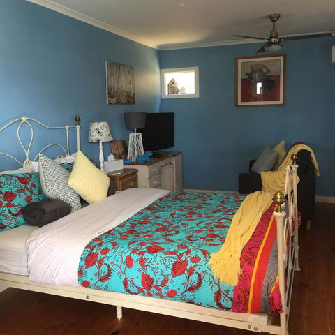 KI Dragonfly Guesthouse - New South Wales Tourism  8