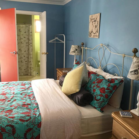 KI Dragonfly Guesthouse - New South Wales Tourism  9