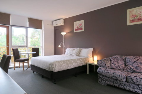 The Lyndoch Motel - New South Wales Tourism  14