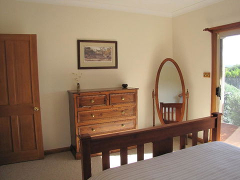 Edge Of Innes - New South Wales Tourism  9