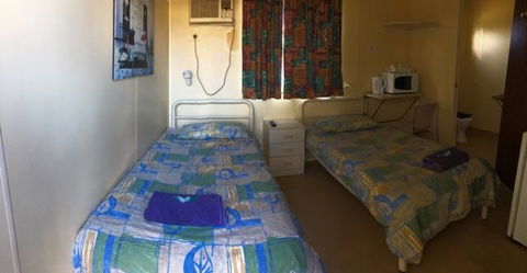 A1Cabins - New South Wales Tourism  4