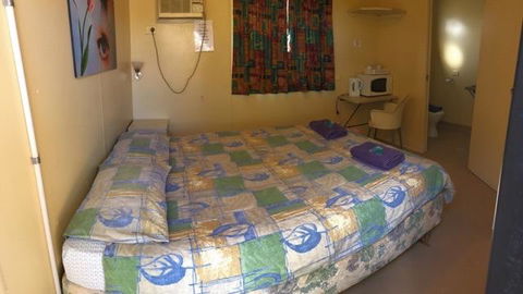 A1Cabins - New South Wales Tourism  5