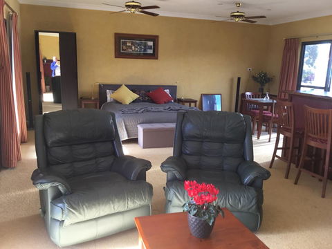 Murrayview Guest House - New South Wales Tourism  13