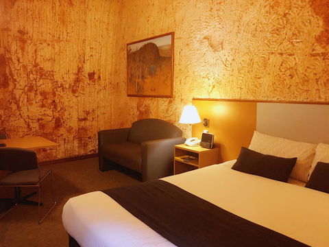 Desert Cave Hotel - New South Wales Tourism  41