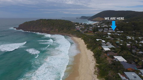 Boom 6 Boomerang Beach - New South Wales Tourism  7