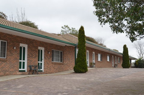 Deer Park Motor Inn Armidale - New South Wales Tourism  20