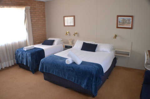 Deer Park Motor Inn Armidale - New South Wales Tourism  2
