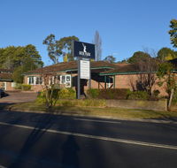 Deer Park Motor Inn - New South Wales Tourism 