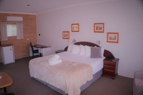 Deer Park Motor Inn Armidale - New South Wales Tourism  12