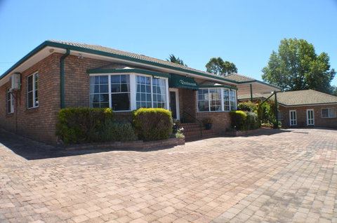 Deer Park Motor Inn Armidale - New South Wales Tourism  32