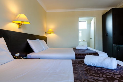 Abcot Inn - New South Wales Tourism  11