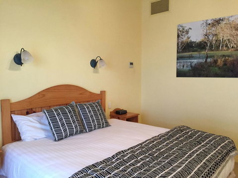 Coonawarra Place Motor Inn - New South Wales Tourism  42