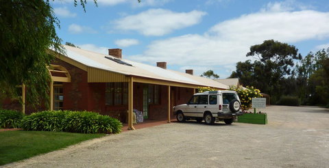 Coonawarra Place Motor Inn - New South Wales Tourism  19