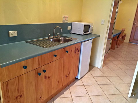 Coonawarra Place Motor Inn - New South Wales Tourism  39