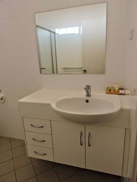 Highway One Motel - New South Wales Tourism  20